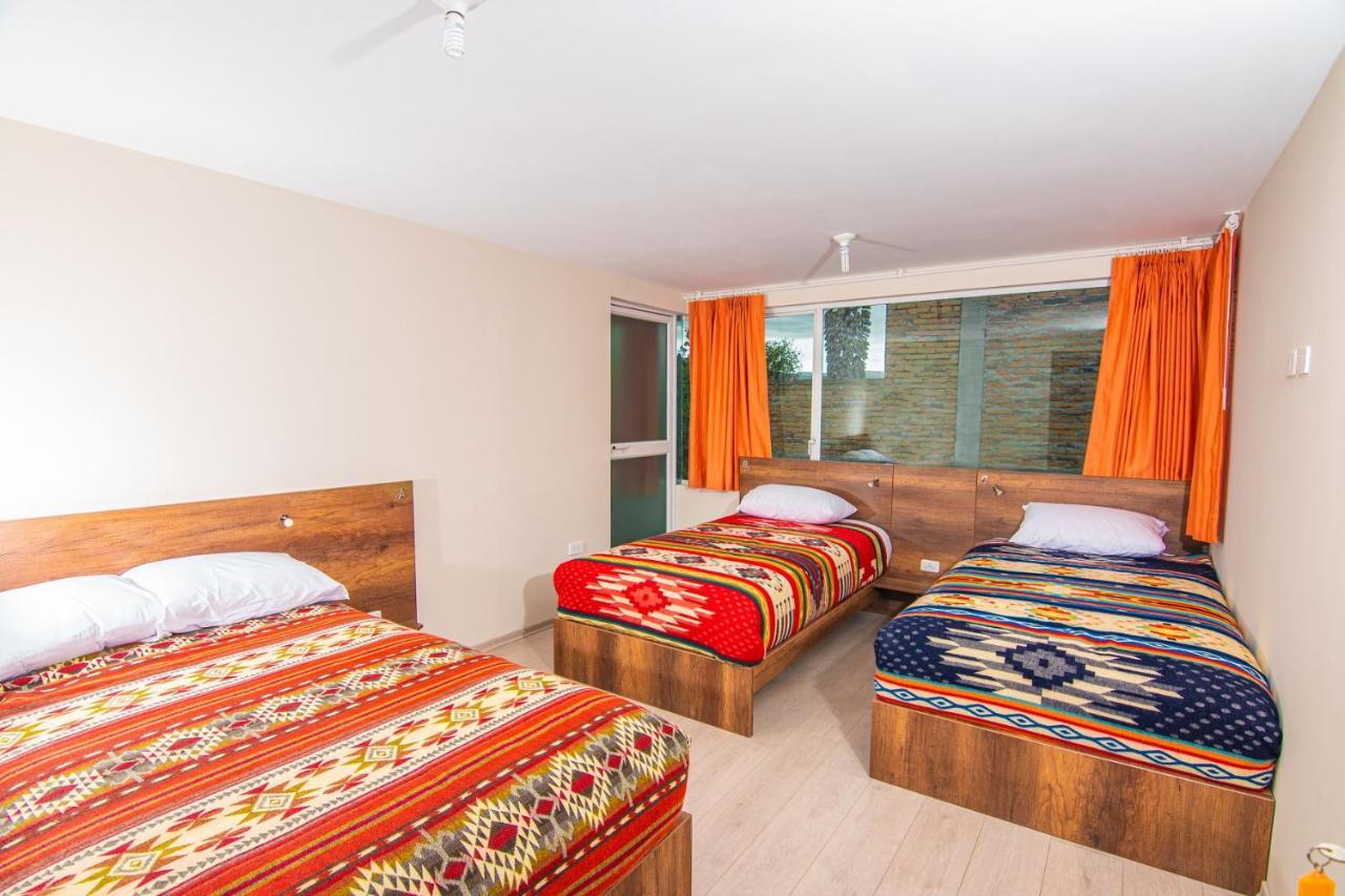 The Traveler Hostel Otavalo Exterior foto